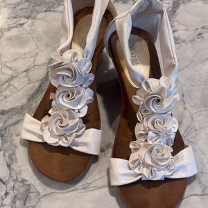 Women's White Floral T-Strap Sandals by PATRIZIA